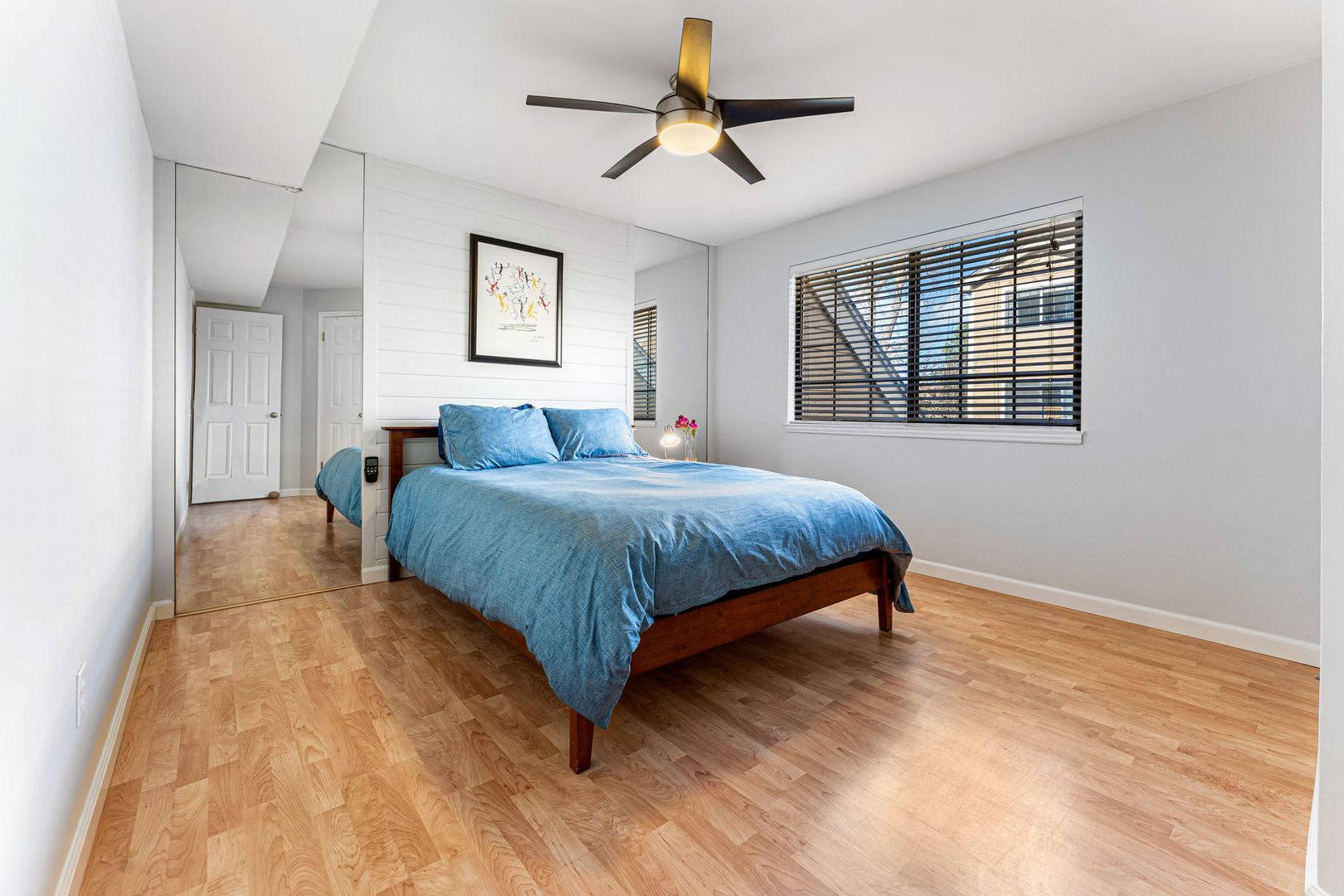 Updated 1 Bdr With Loft In Gunbarrel – photo 3