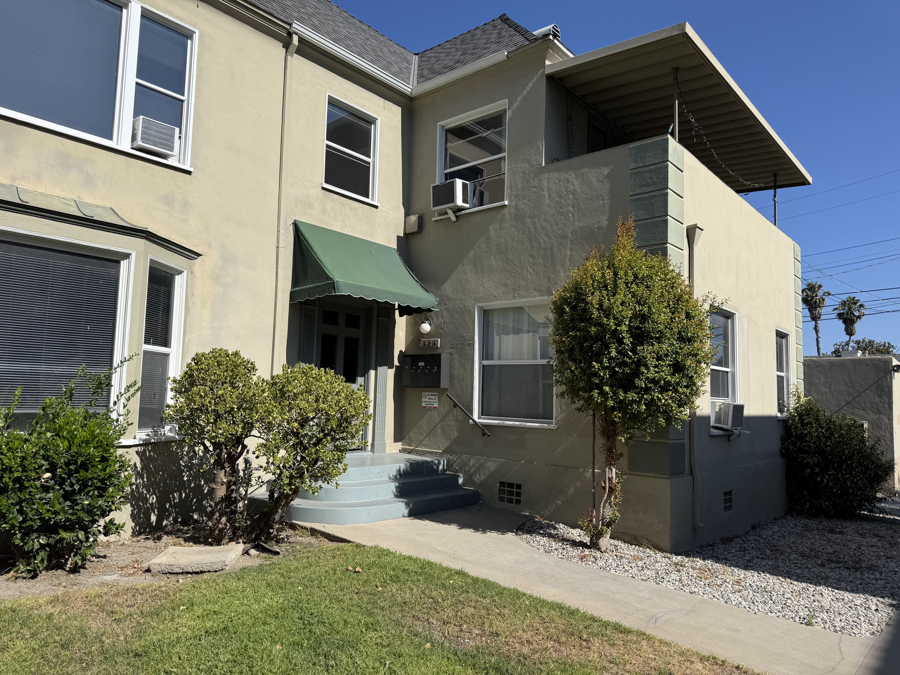 1424 E Wilson Ave – photo 3