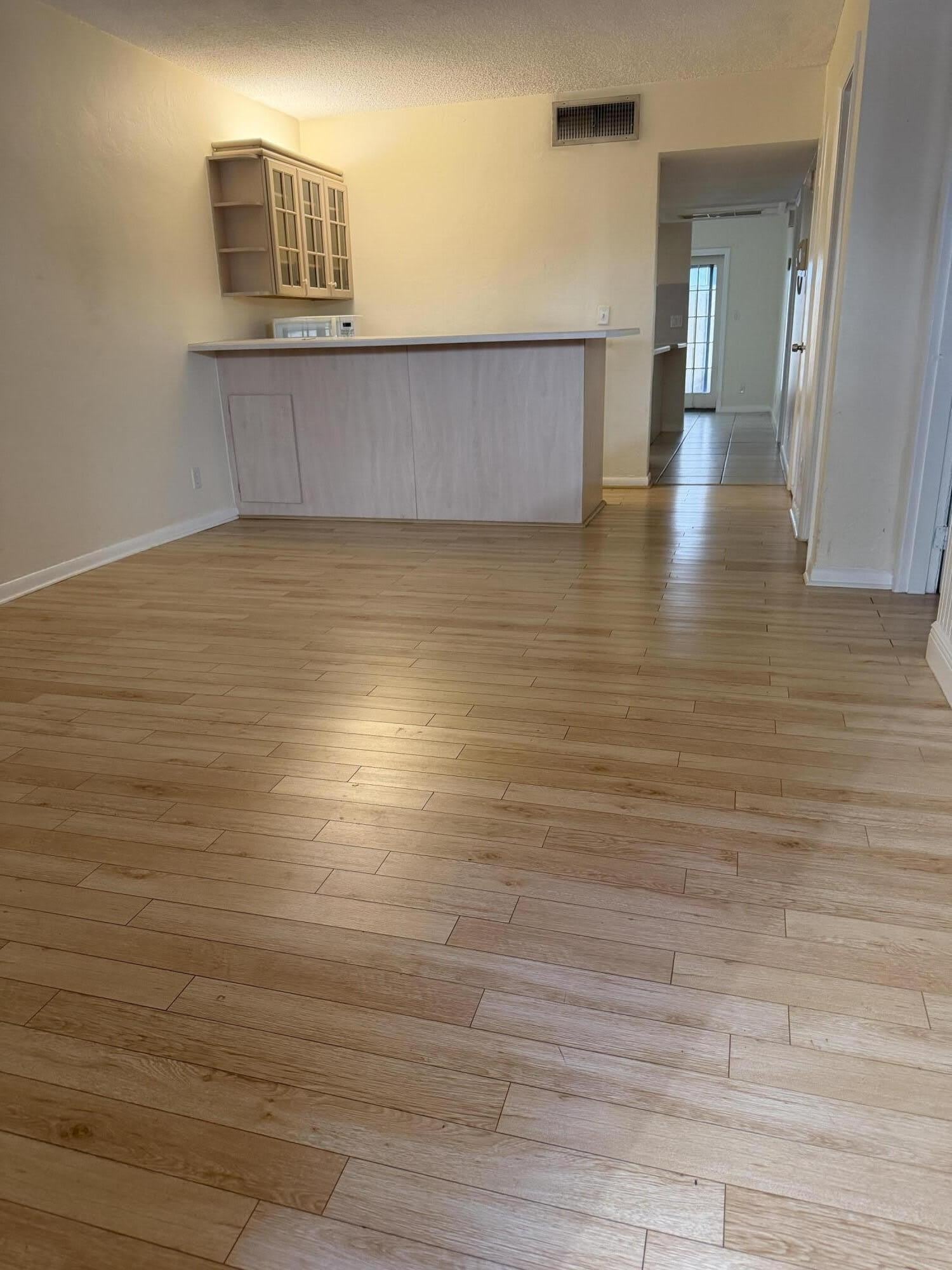 917 NE 16th Avenue – photo 4