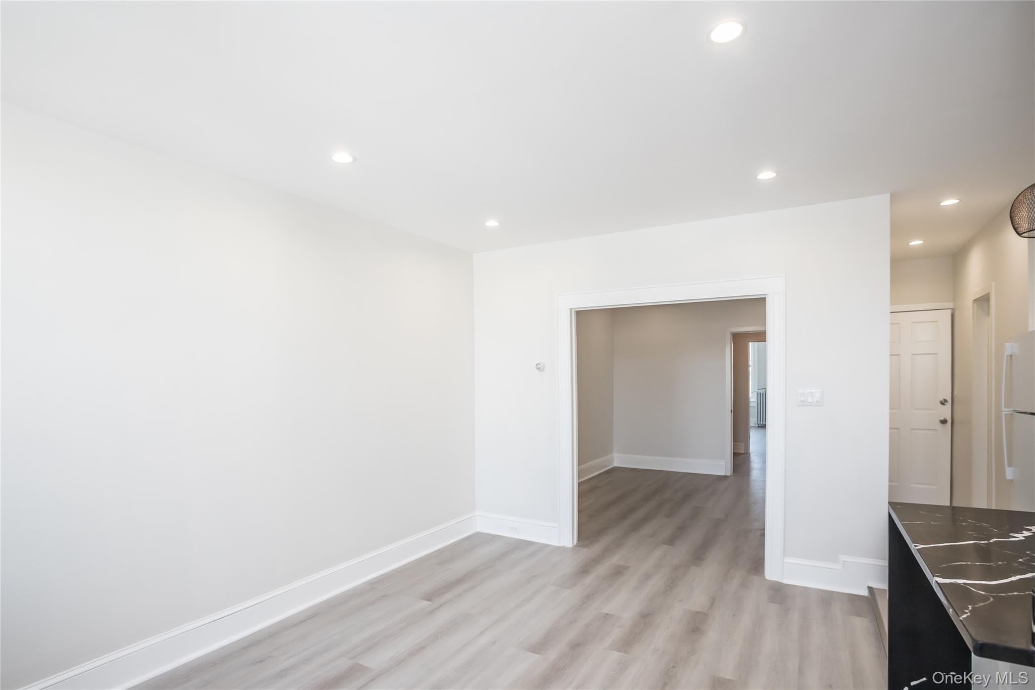 67-17 Myrtle Avenue – photo 4
