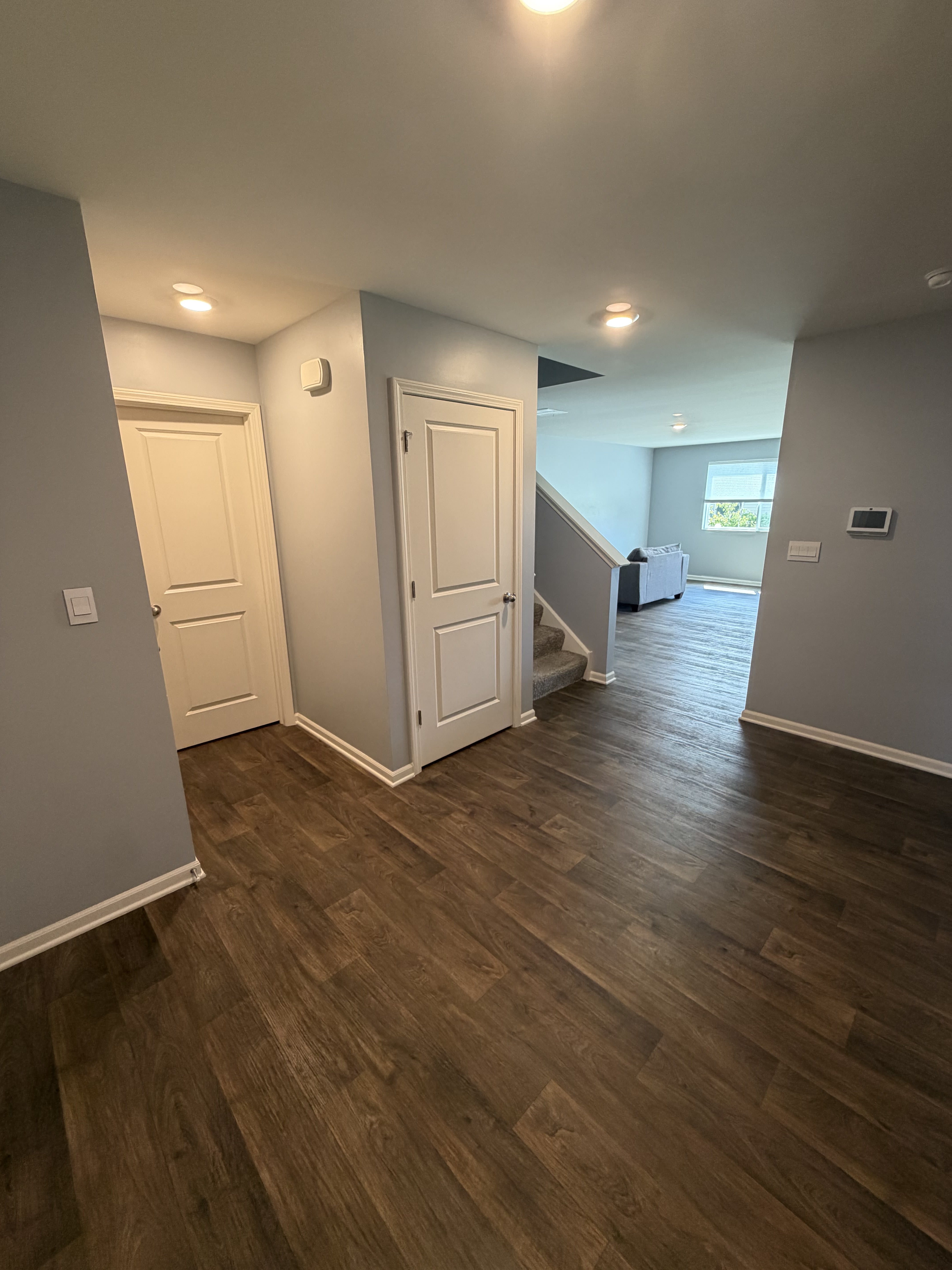 9 West Lake Court – photo 4