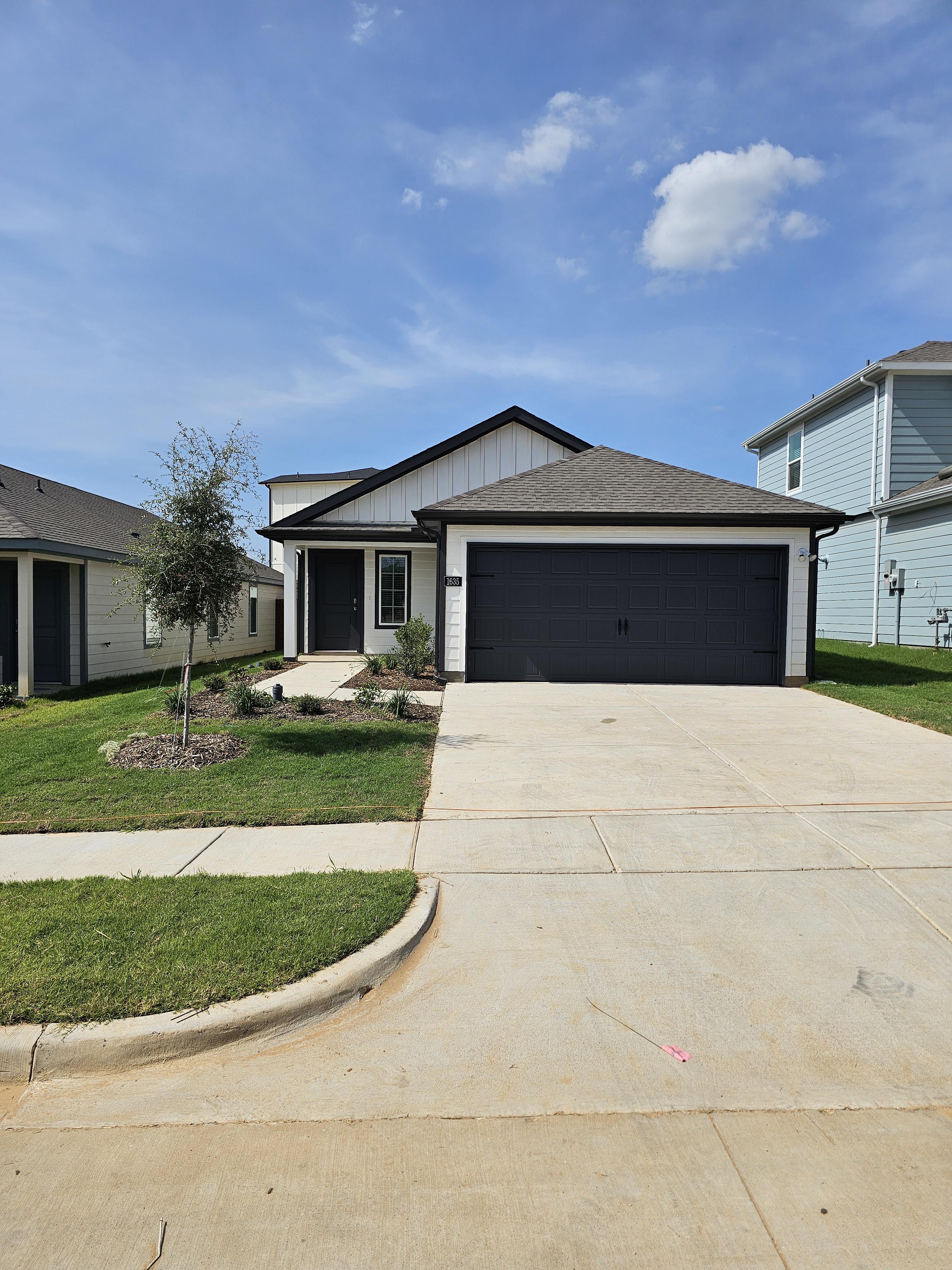 1635 Blaire Drive – photo 2