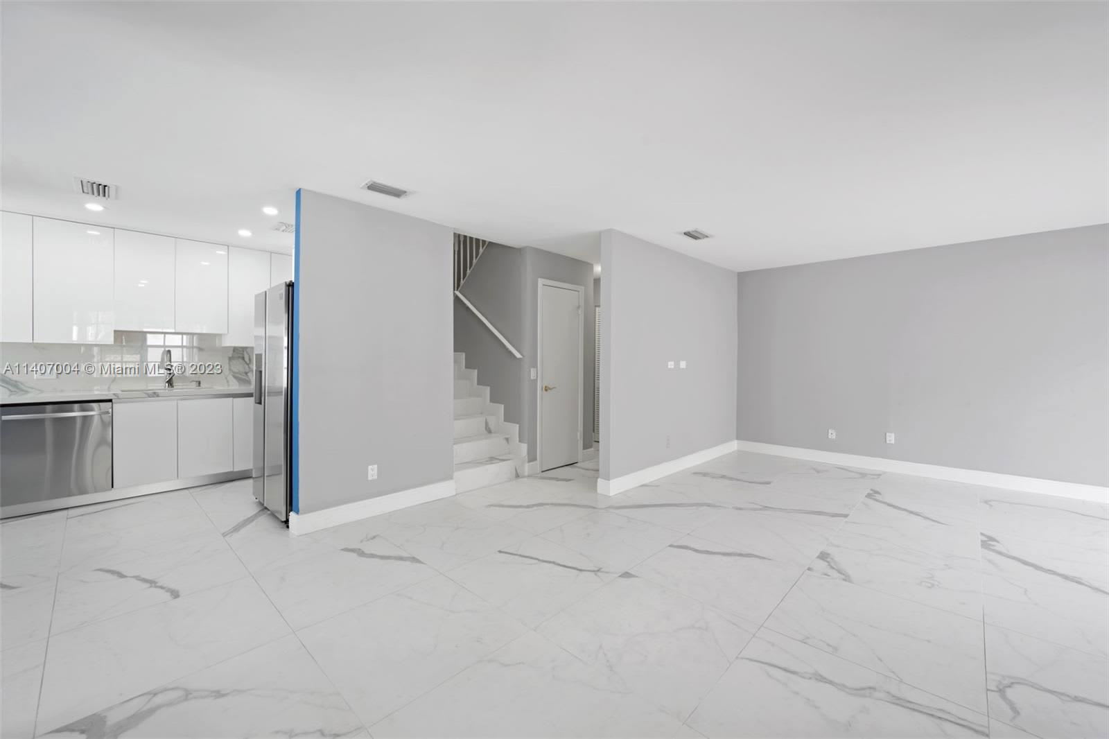 20904 Leeward Court – photo 4