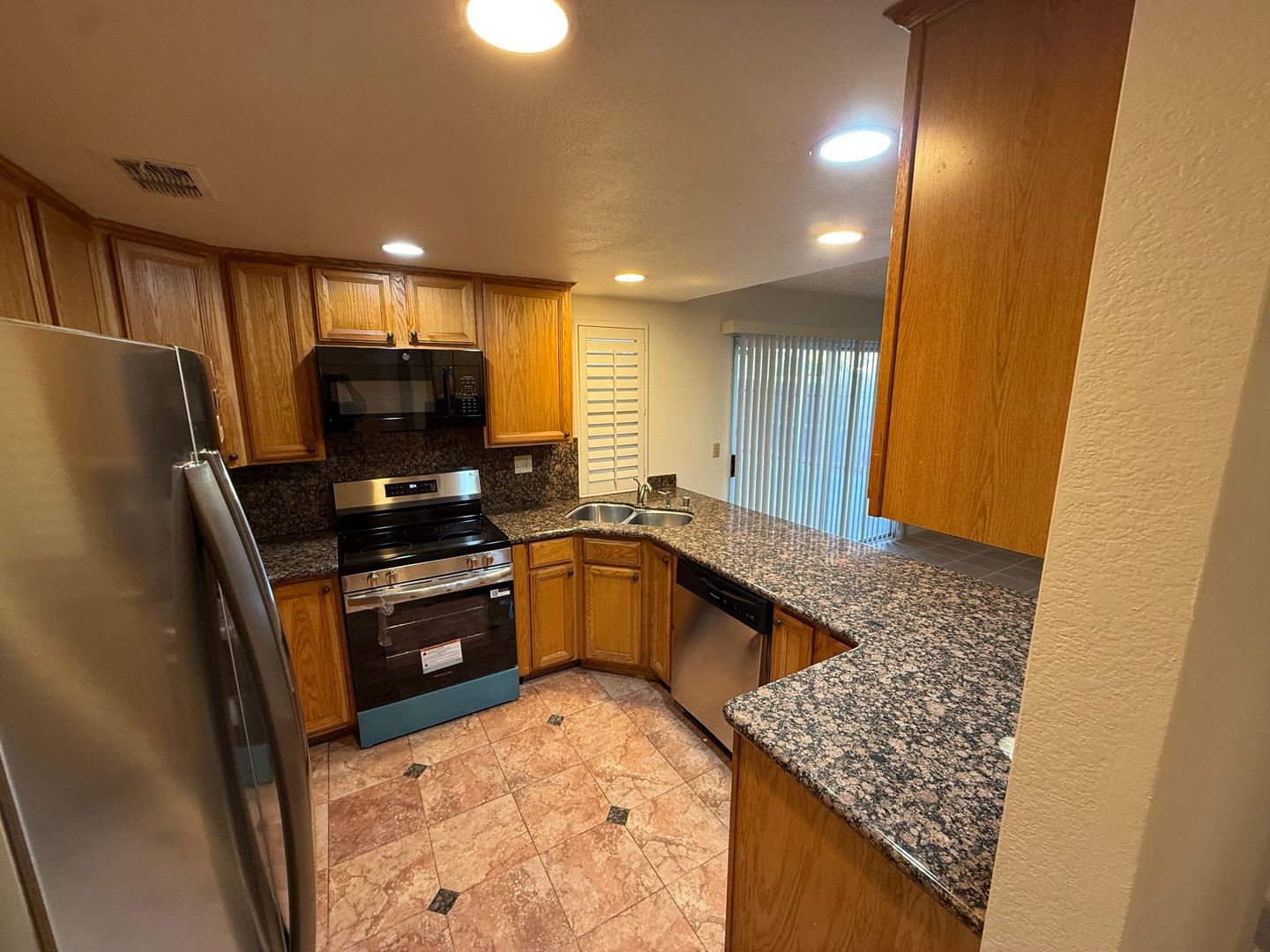 4Bed 2Bath 1595 Sf 2 Car Garage Single Story Tenant Pays 175 Monthly For Ws G – photo 5