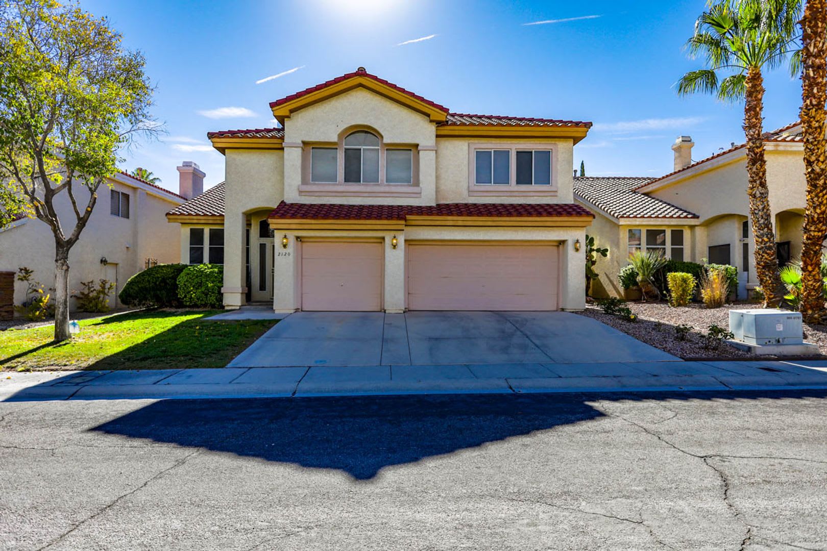 5 BED Summerlin home w/ 1ST FLOOR BED AND 3/4 BATH – photo 1