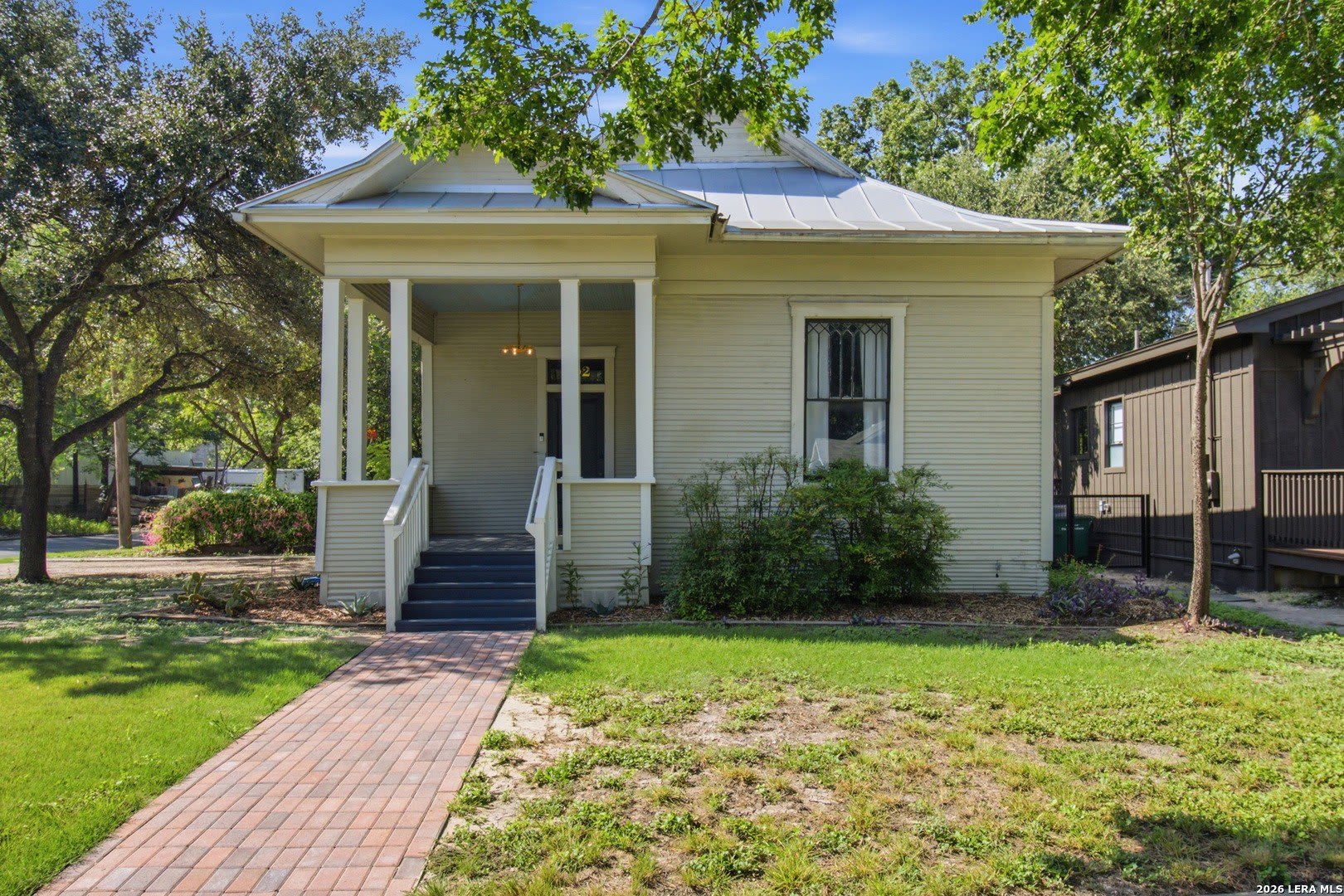 202 EADS AVE – photo 1