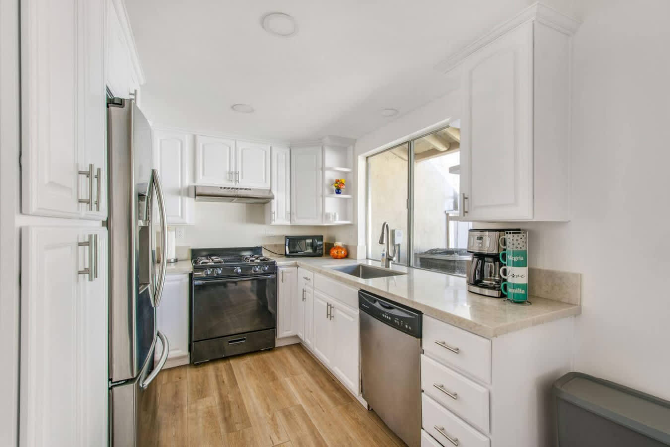 405 Nobel Ave – photo 4