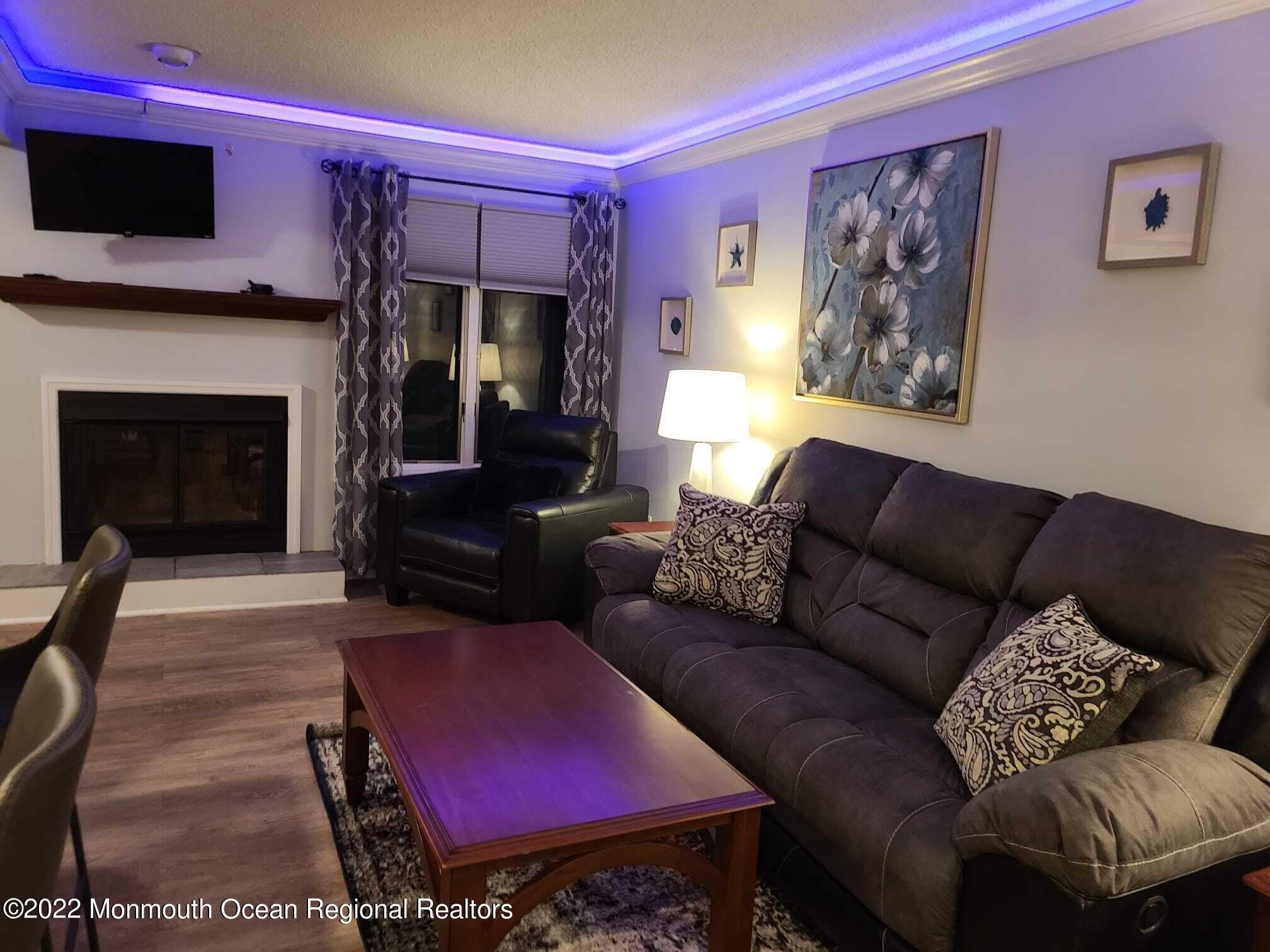 216 Arnold Avenue – photo 2