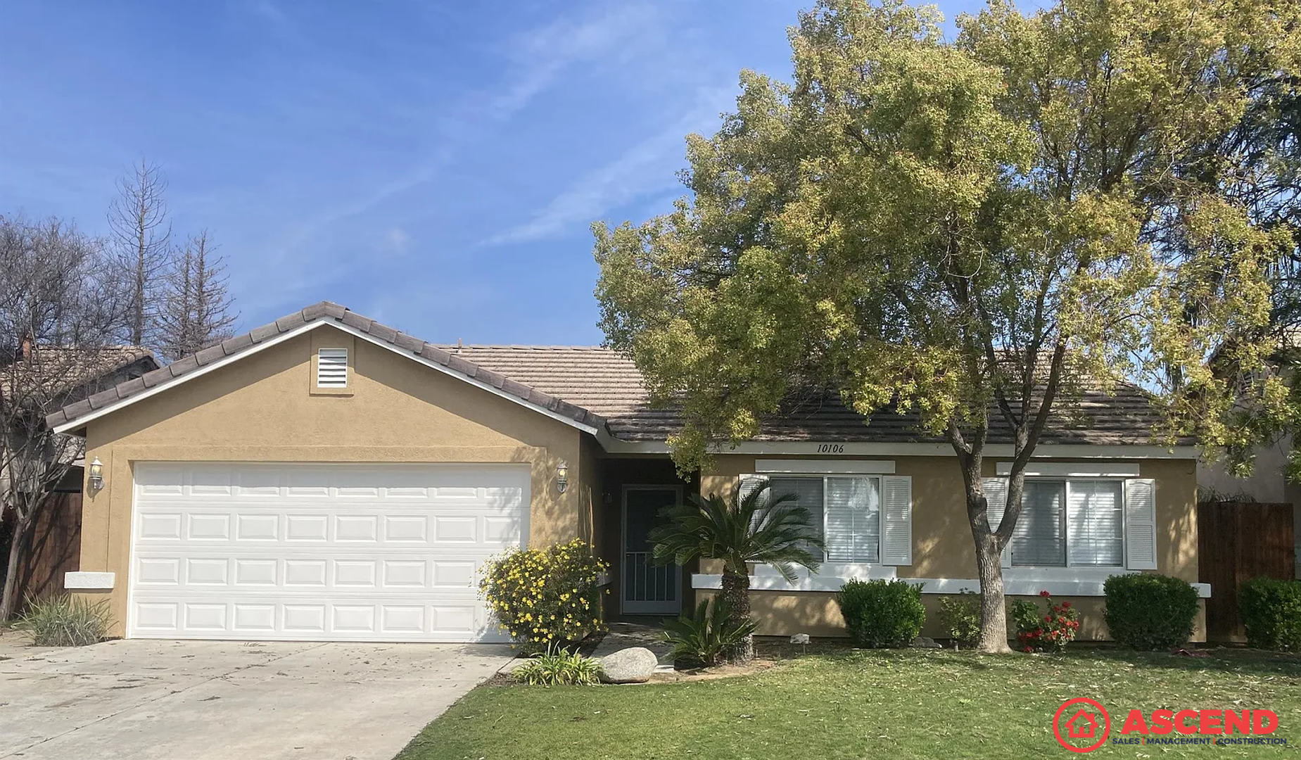 Charming 3 Bed 2 Bath Home 1 162 Sq Ft With Included Stove – photo 1