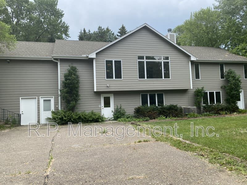 4626 Linnea Ln – photo 2