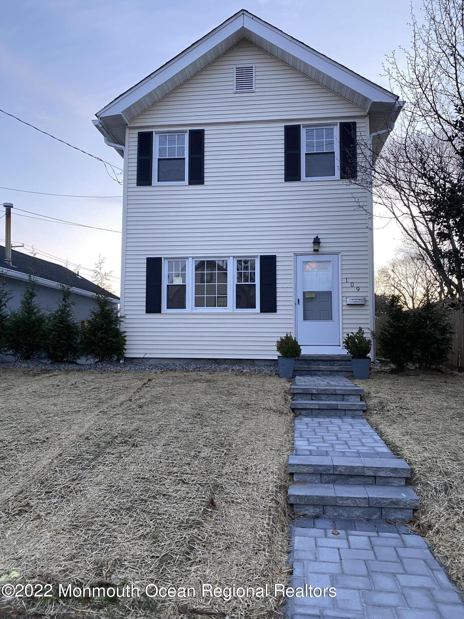 109 E River Road – photo 1