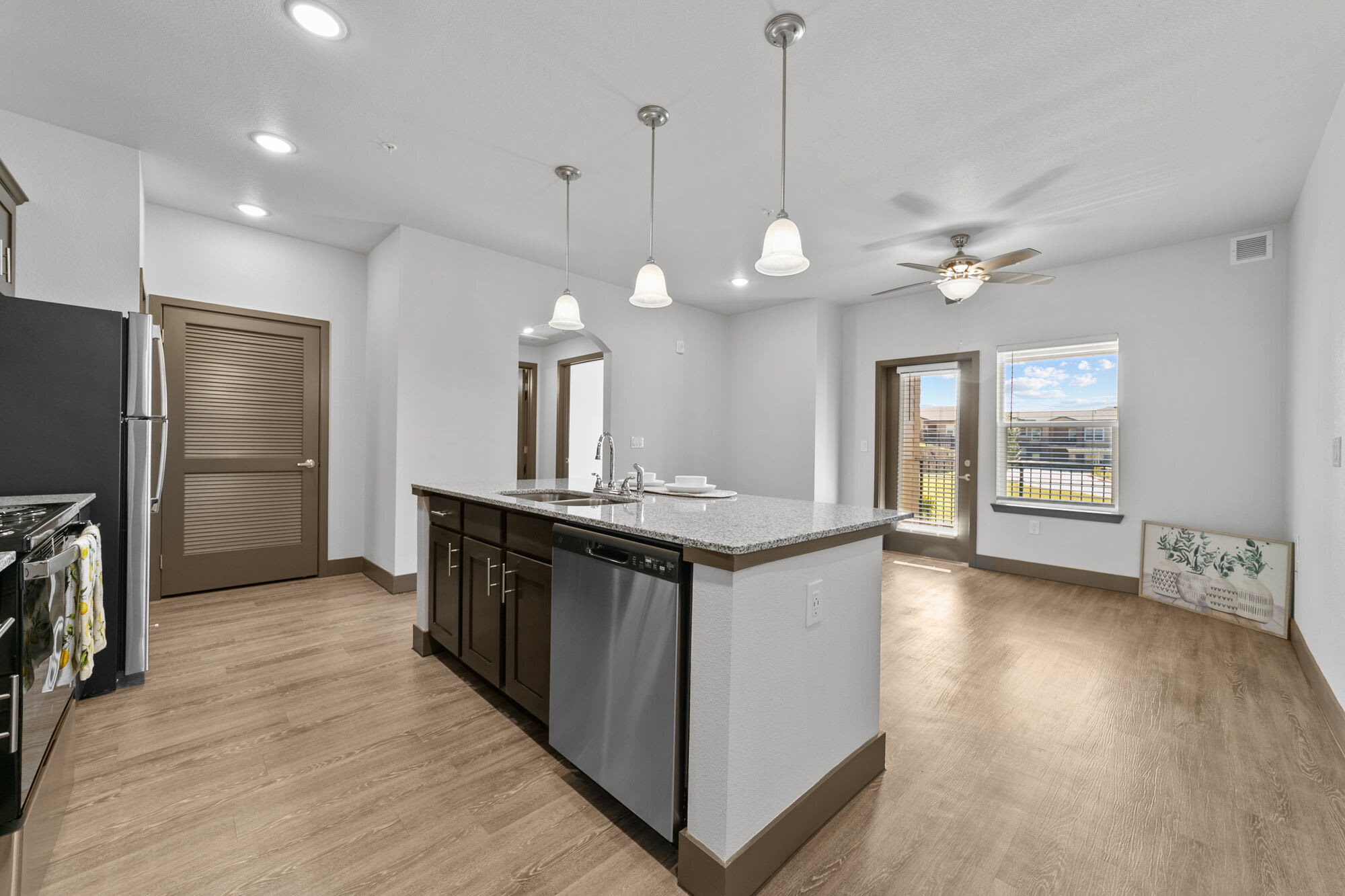 Deer Park Apartments – photo 4