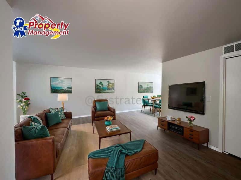 1184 W Lee Street – photo 5