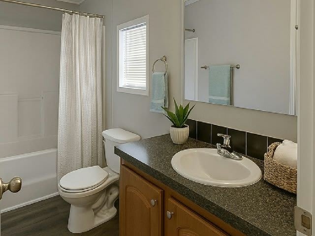 7027 Greenbrier Village Drive – photo 5