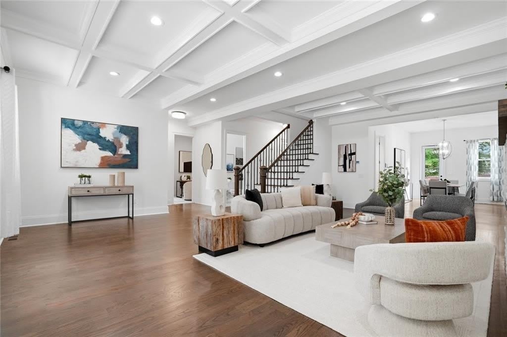 2415 Rugby Avenue – photo 3