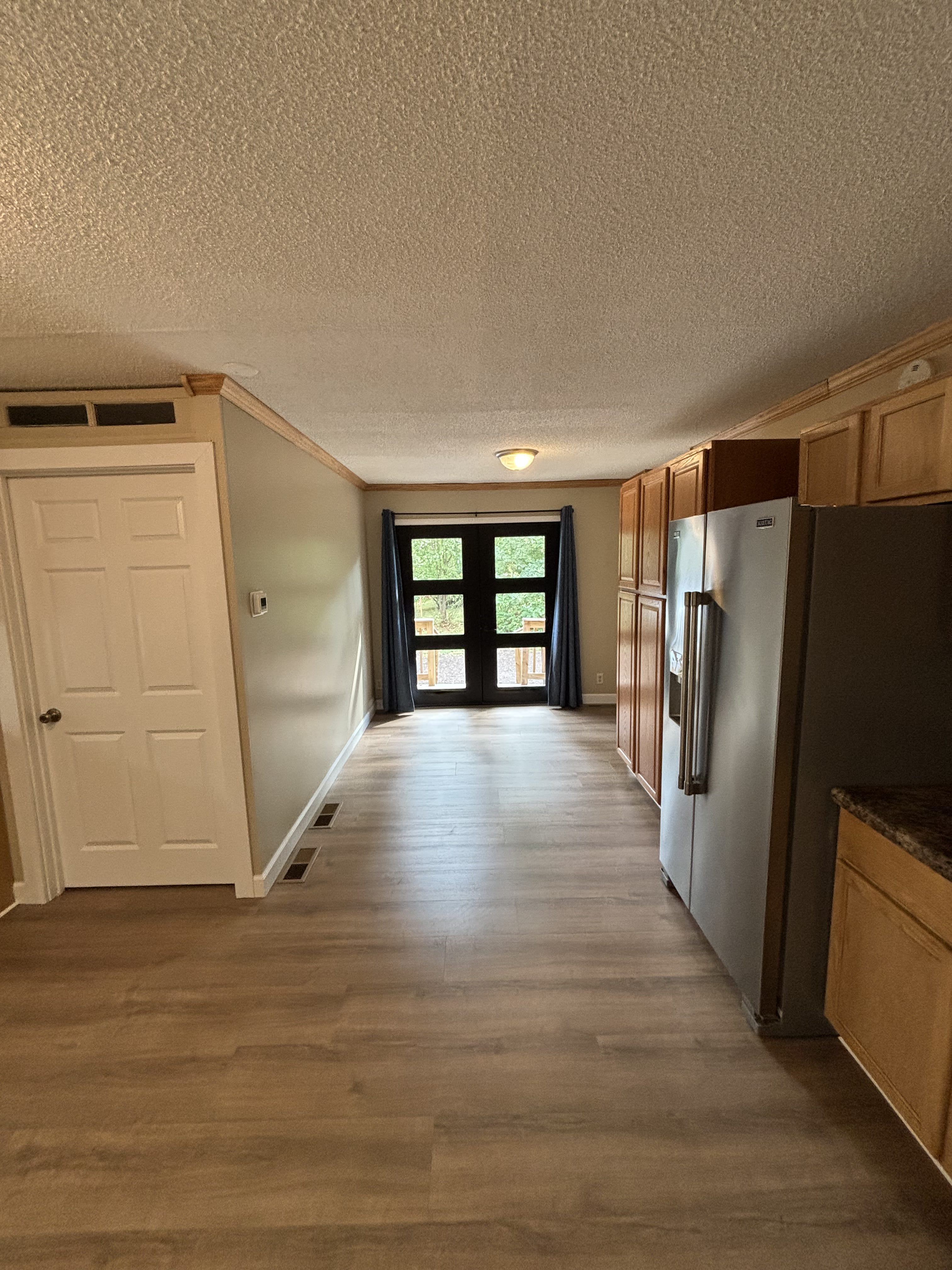 221 Court Avenue North – photo 5