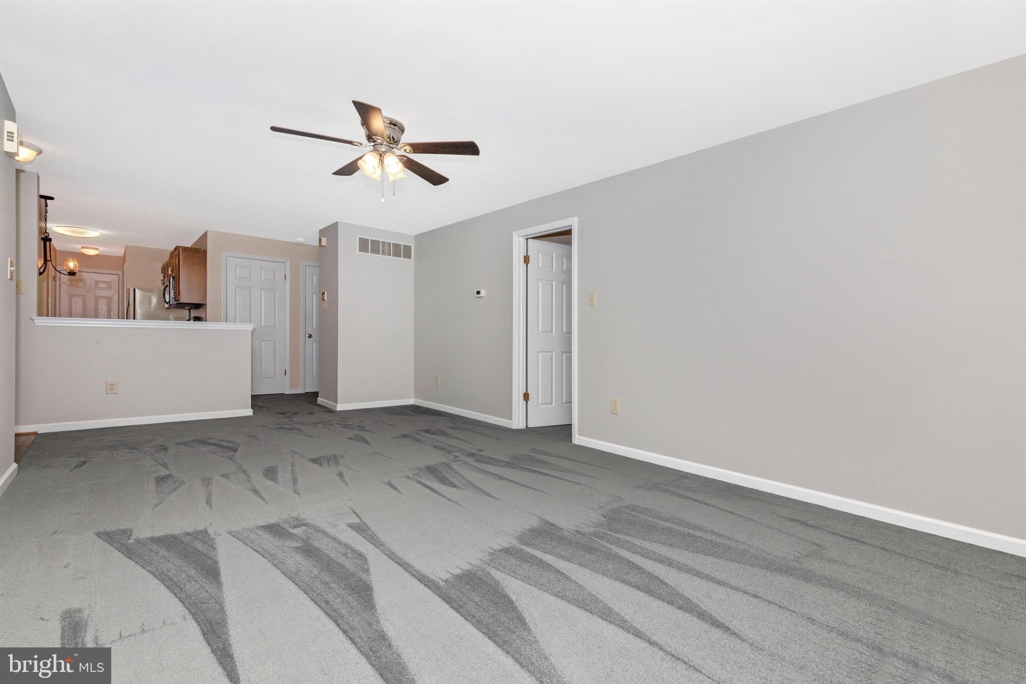 250 YORKMINSTER Road – photo 5
