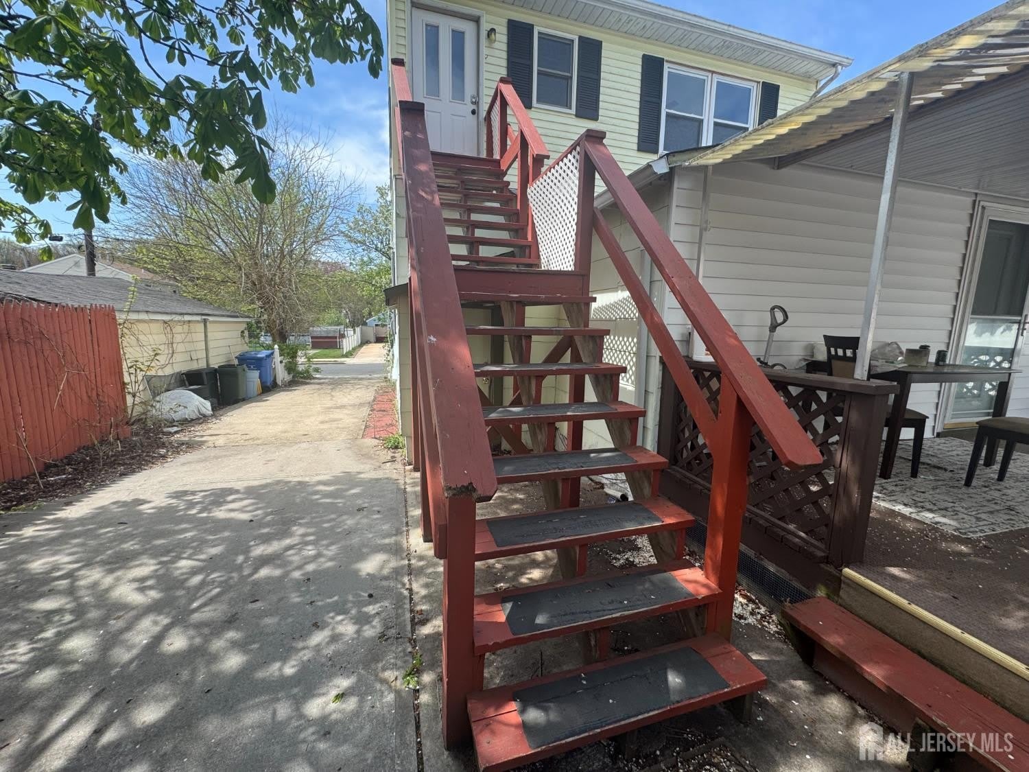 9 Scott Avenue – photo 2