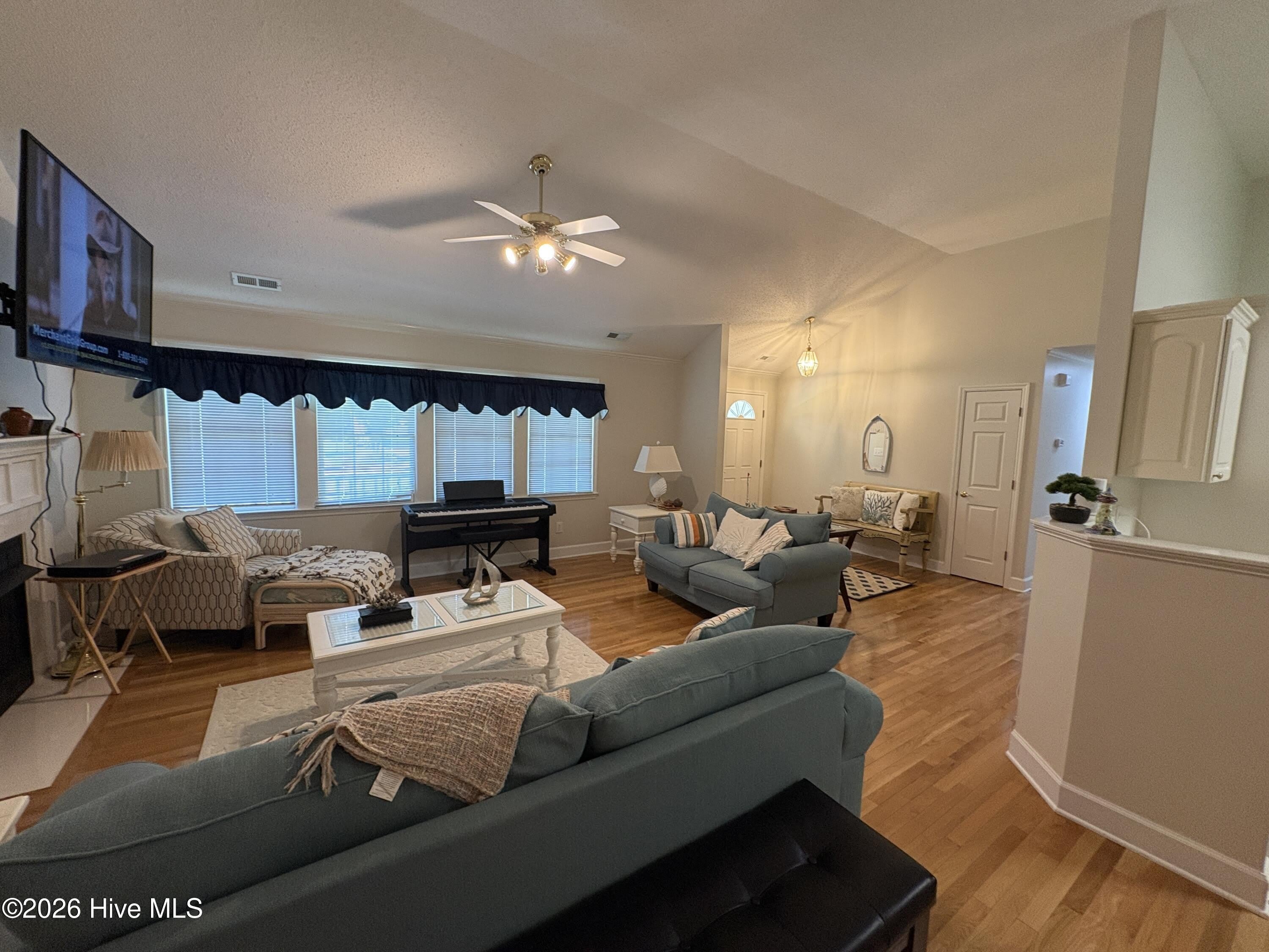 901 Firefly Court – photo 3