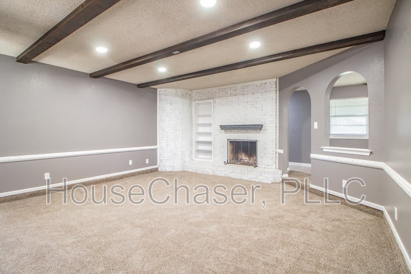 5515 1st Street – photo 4