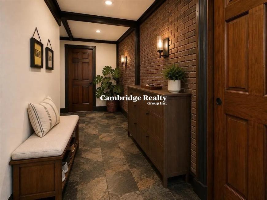 8 Locke St. – photo 2