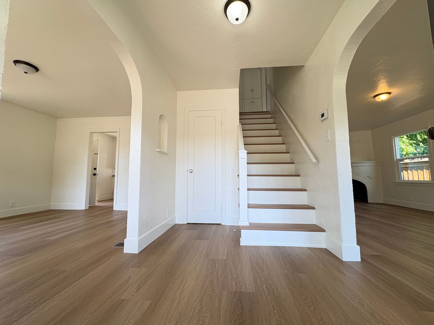 Charming Downton Lodi Home – photo 4