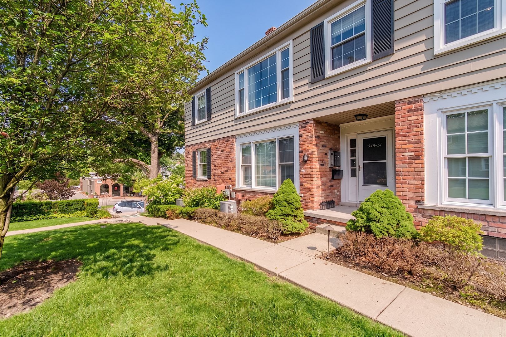 551 N OLD WOODWARD Avenue – photo 1