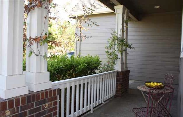 5 Bedrooms And 2 5 Bathrooms With Views Of The Rolling Hills Of Corvallis Country Club – photo 5