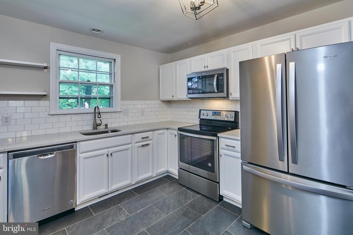 506 FOULKSTONE RD – photo 2