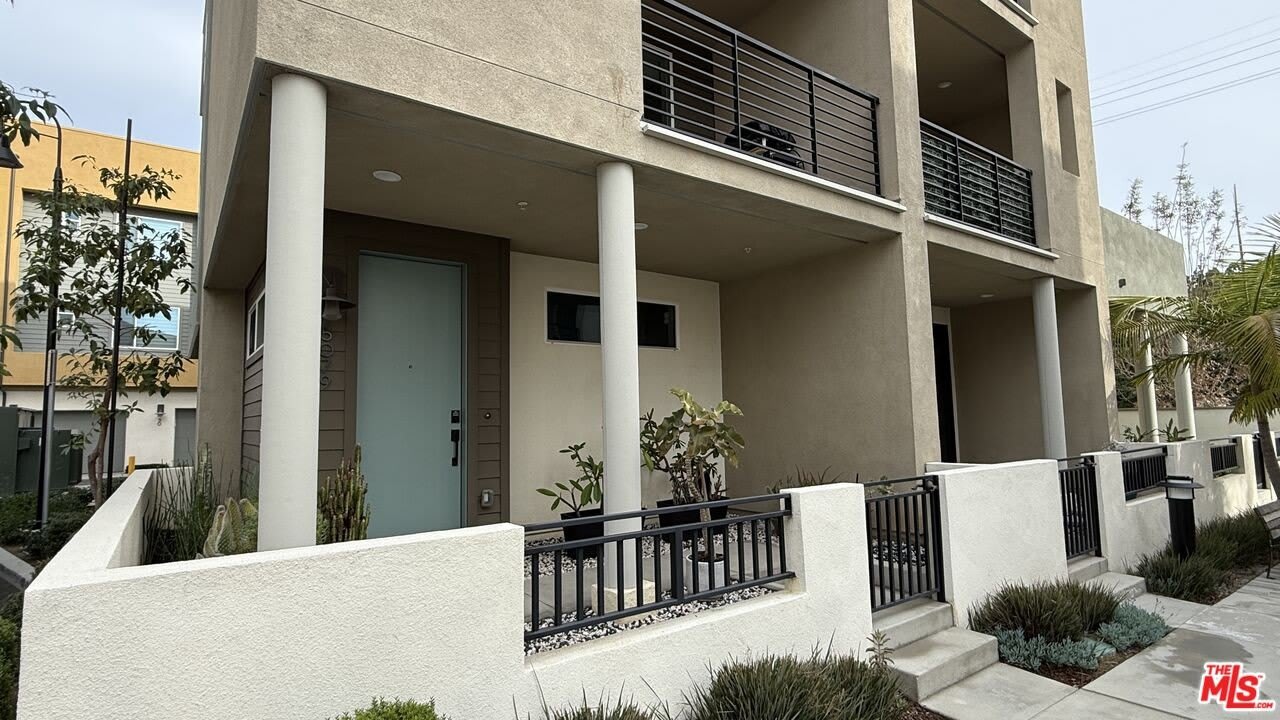 5079 Cedar Ave – photo 2