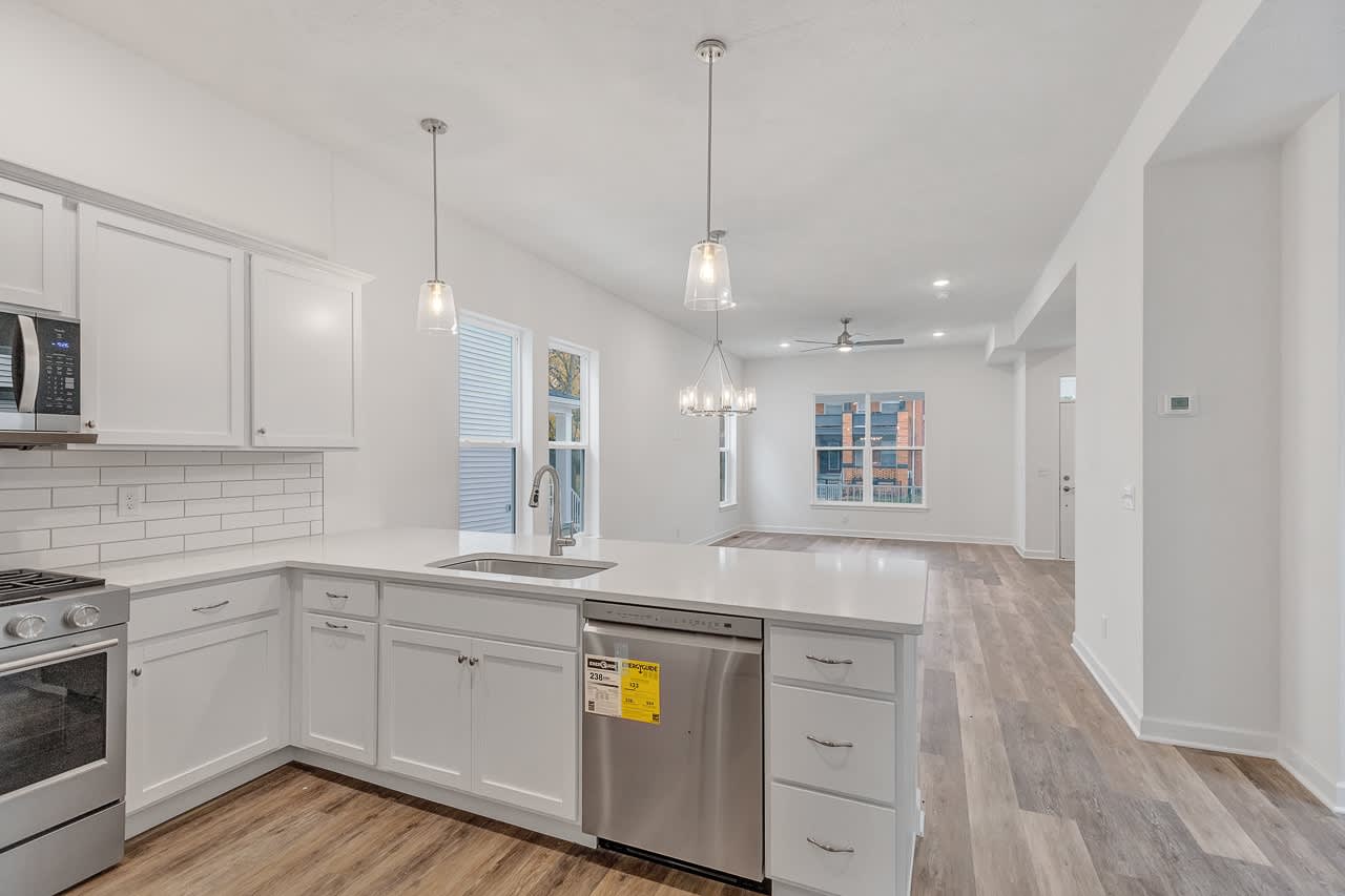 2253 E 97th St – photo 5