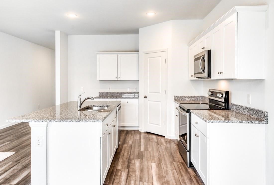 720 Holly Street – photo 4