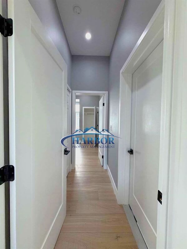 2126 W 238th Street – photo 5