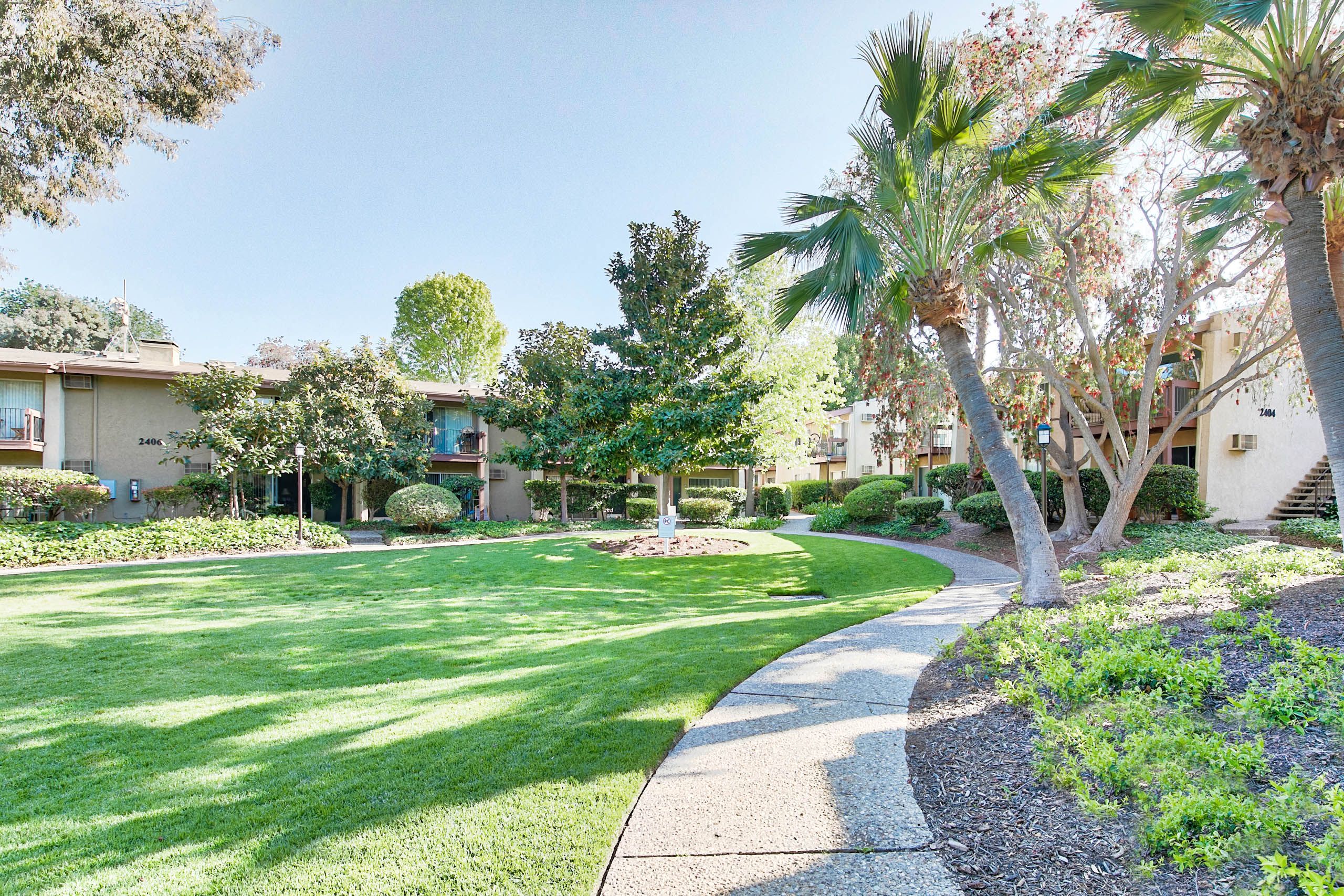 Mediterranean Village Costa Mesa – photo 5