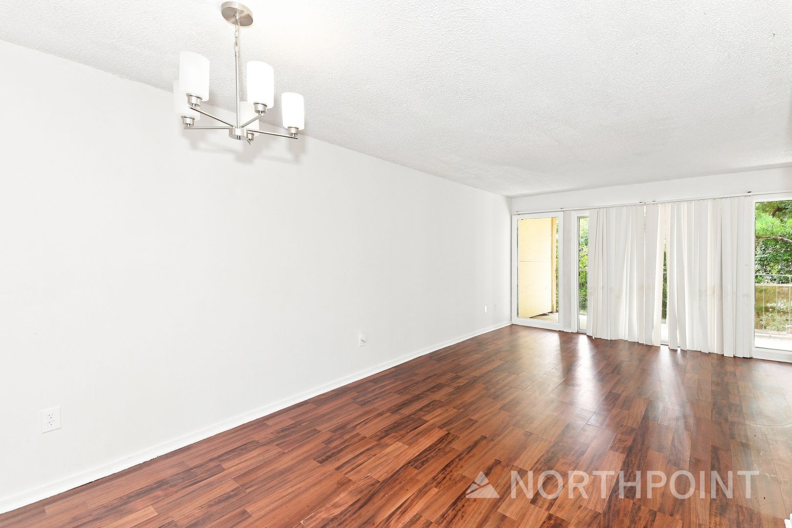 Charming 2BR 1BA Apartment w/ On-Site Parking near Downtown Columbia, SC – photo 2