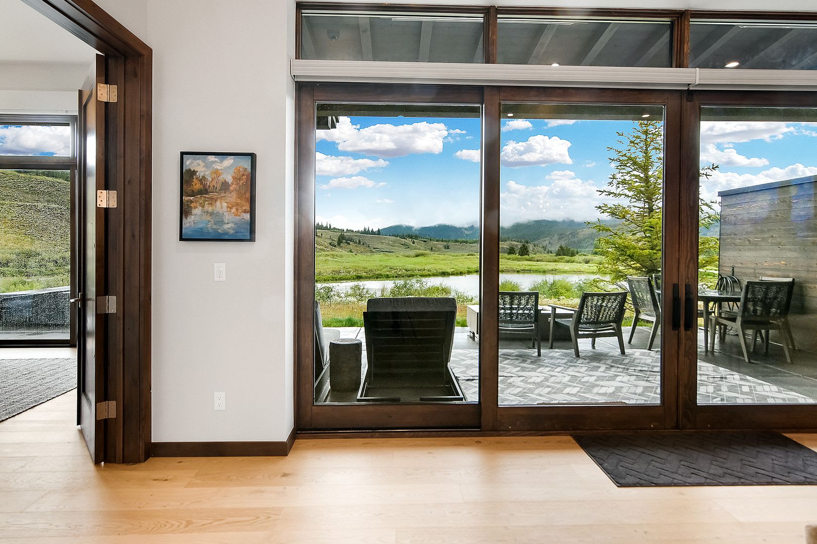 All Utilities Included Luxury Rental Is An Entertainers Dream Space Views Amenities Easily Go To And From The Mountain With Moonlit Soaks In The Hot Tub – photo 5