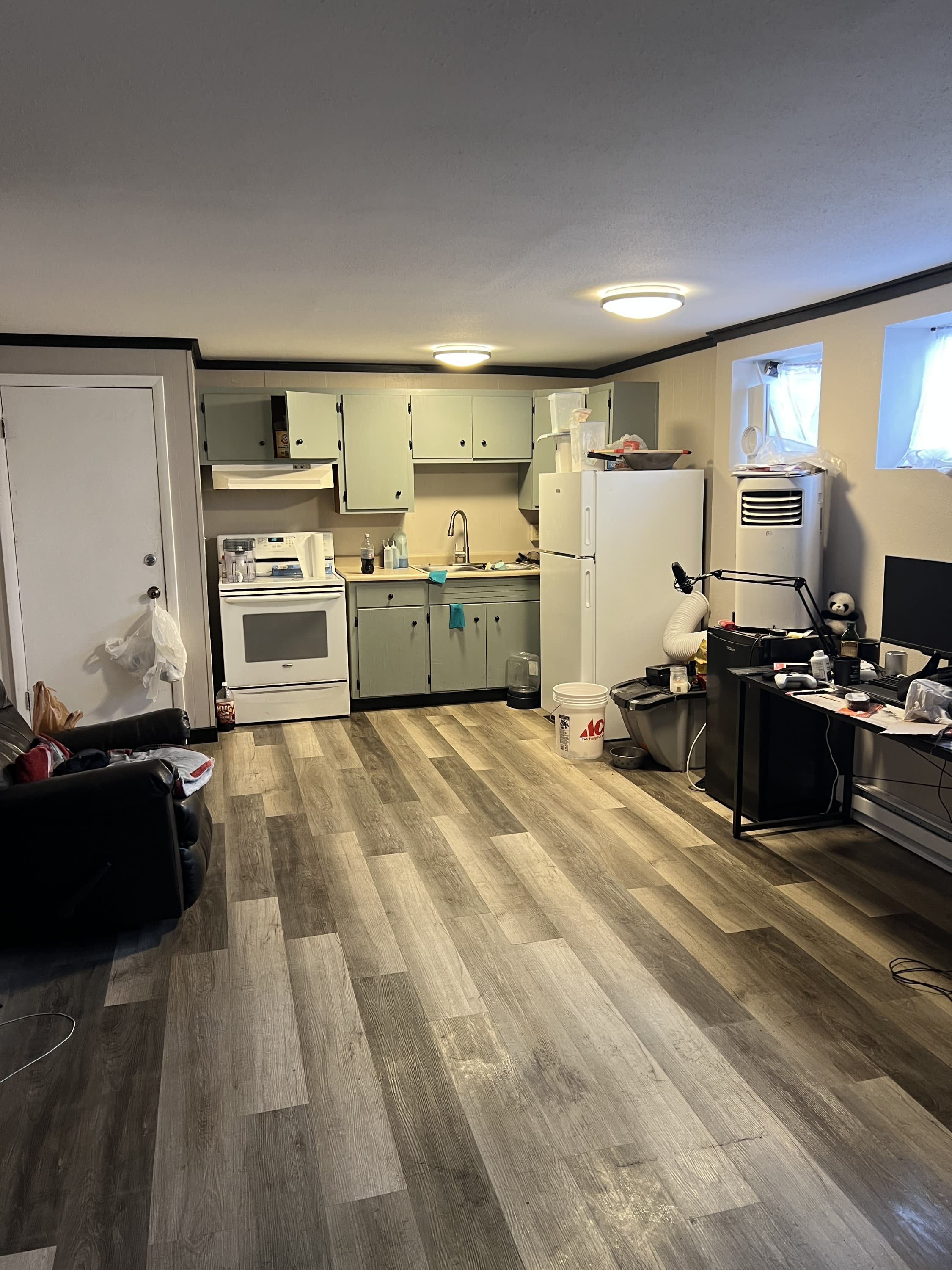 418 Forest Avenue North – photo 2