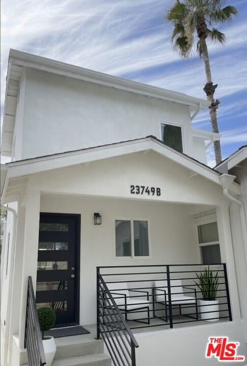 23749 B Canyon Dr – photo 1
