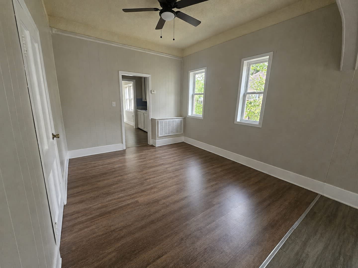 Cozy 3 Bedroom Home for Rent in Joplin – photo 2