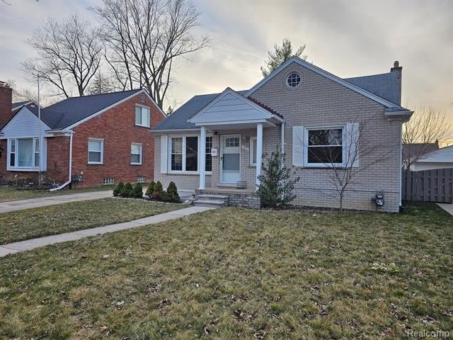 1501 N SILVERY Lane – photo 2