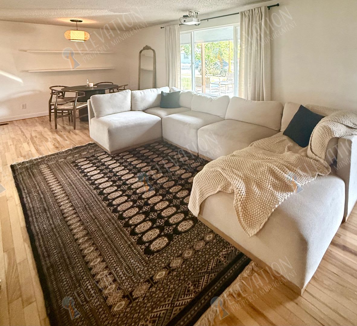 Charming Single-Story 3-Bedroom Ranch – photo 4