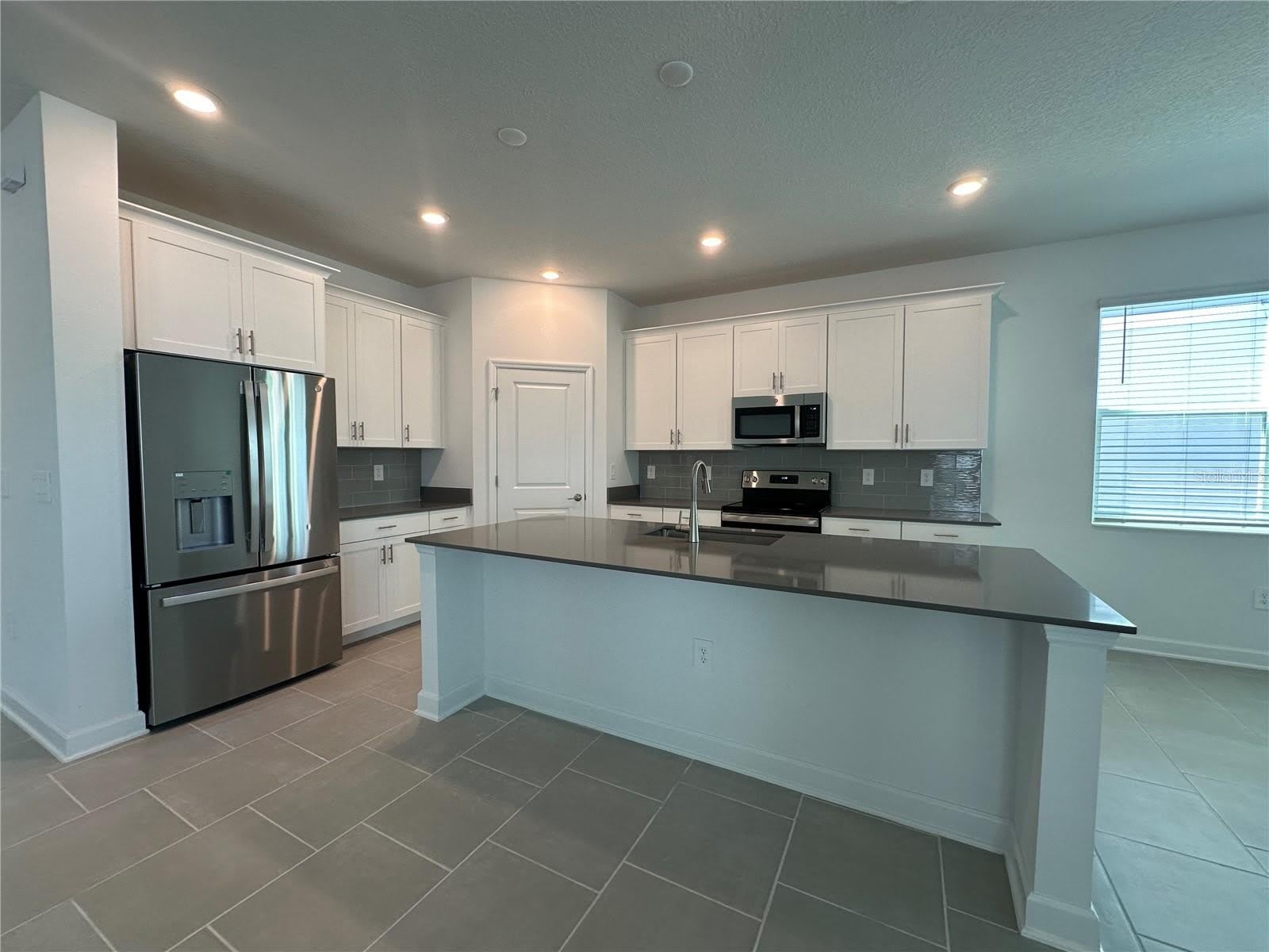 3052 PARK VALE Road – photo 5