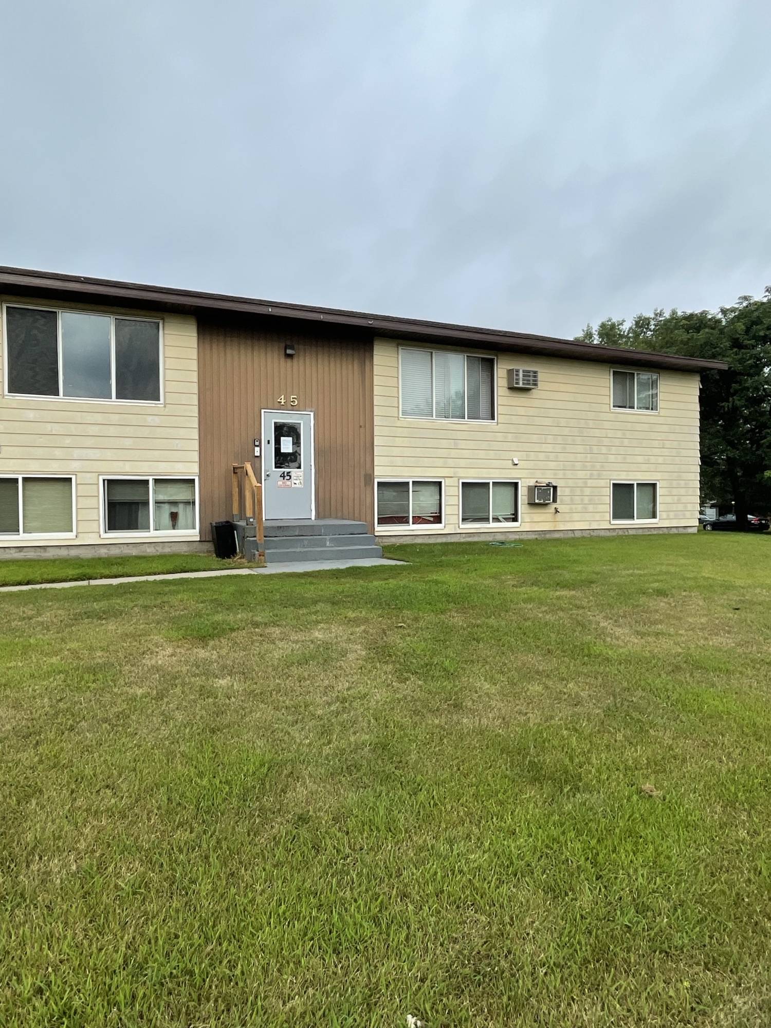 45 14th Ave Ne – photo 1