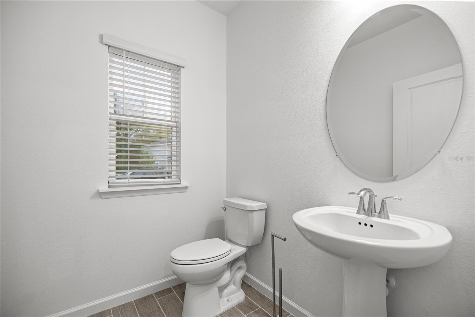 3589 Southeast 37th Court – photo 5