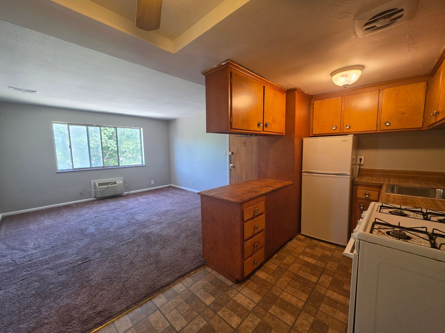 1930 Noble Rd – photo 4