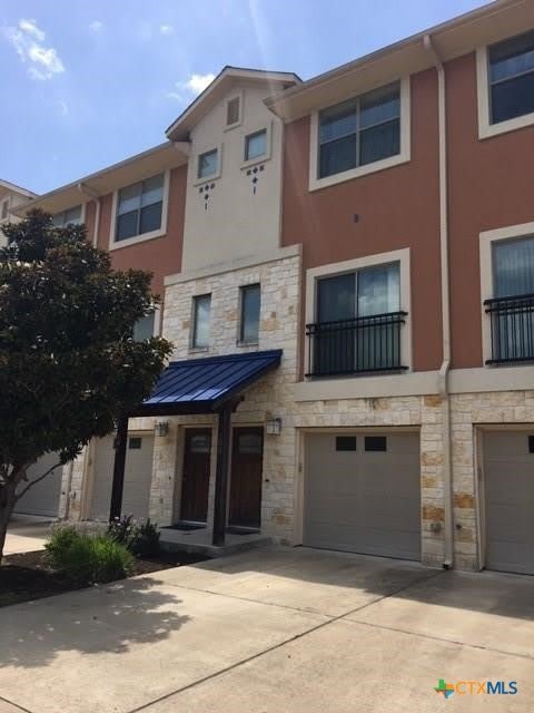 13420 Lyndhurst Street – photo 2