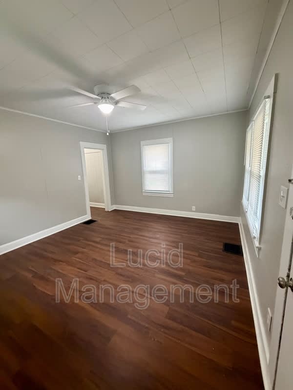 520 West Evelyn Avenue – photo 2