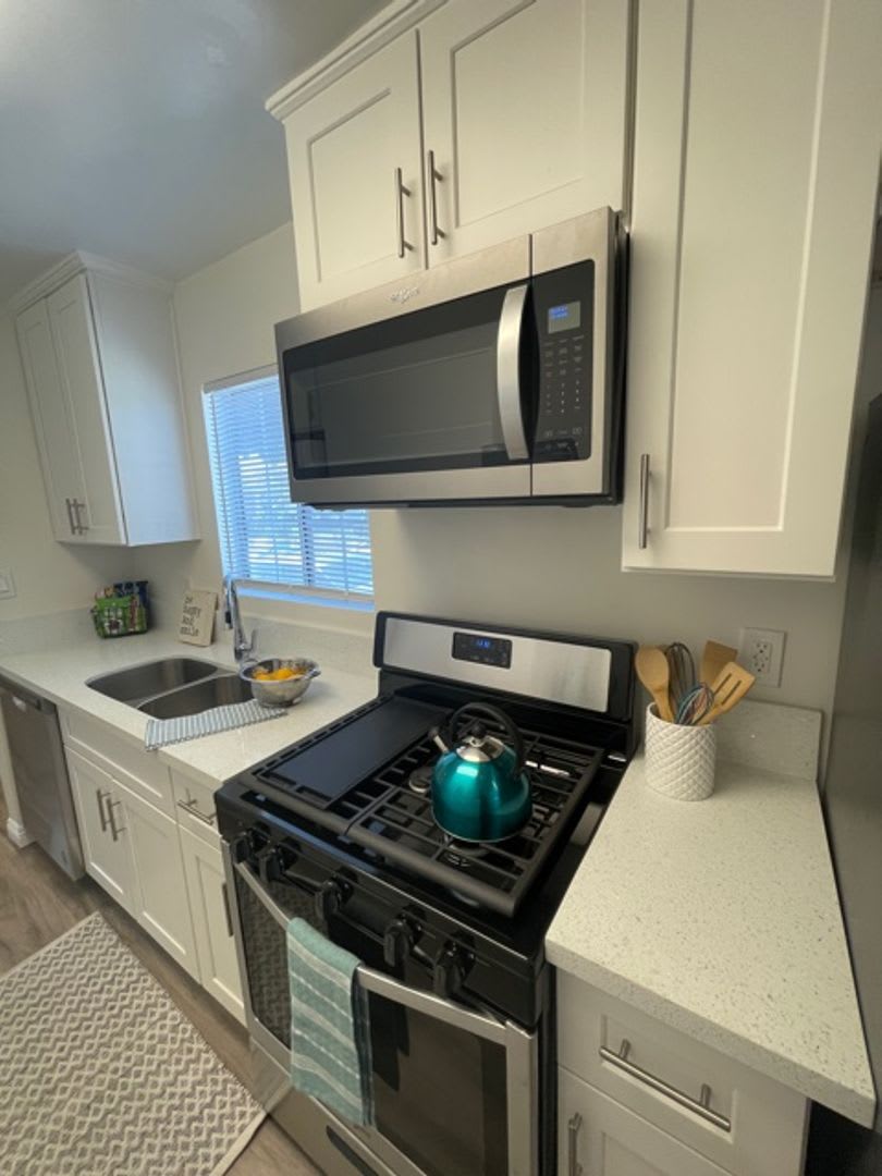 1414 S Campbell Ave. – photo 3