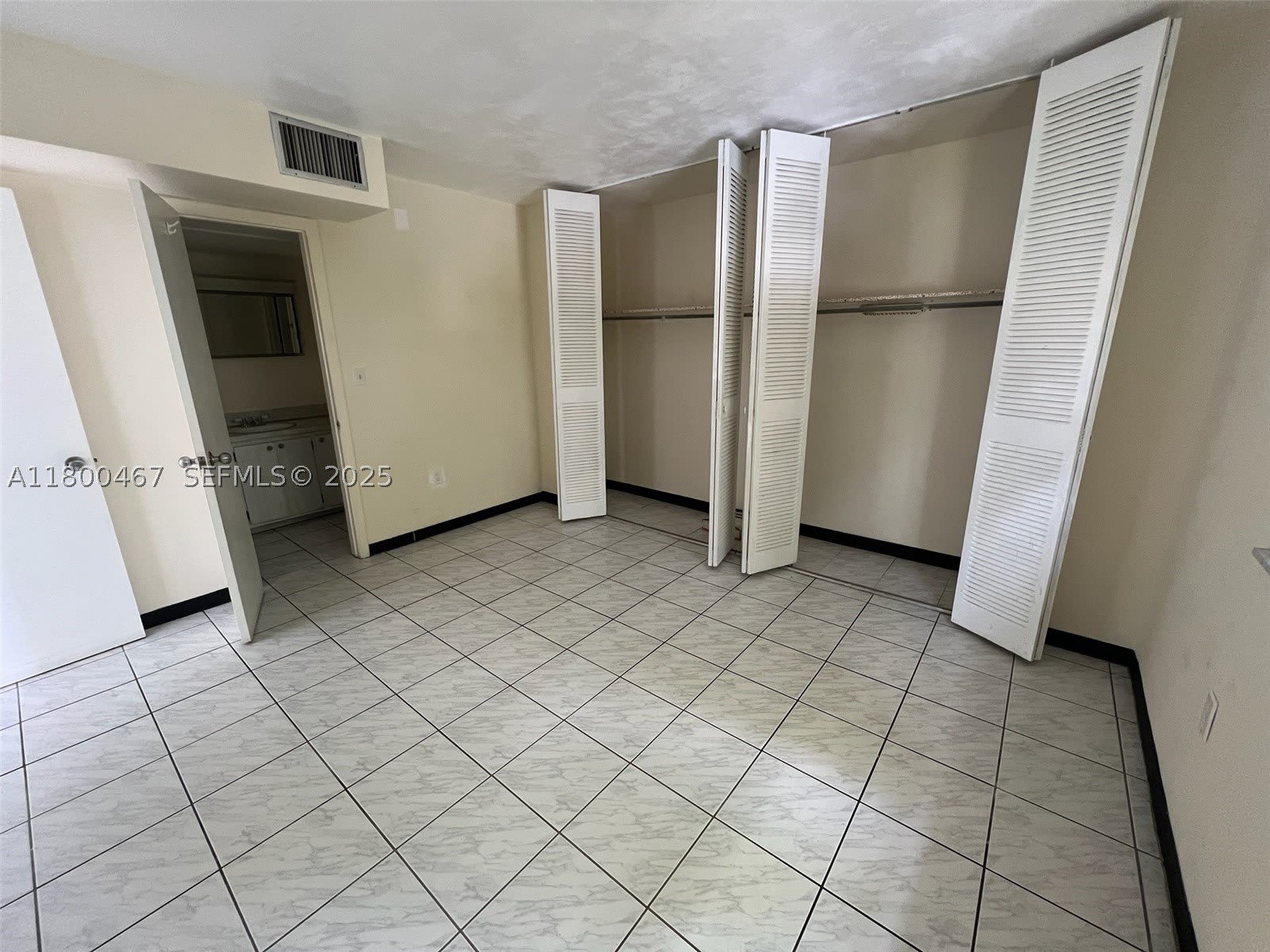 7125 Dickens Ave – photo 3