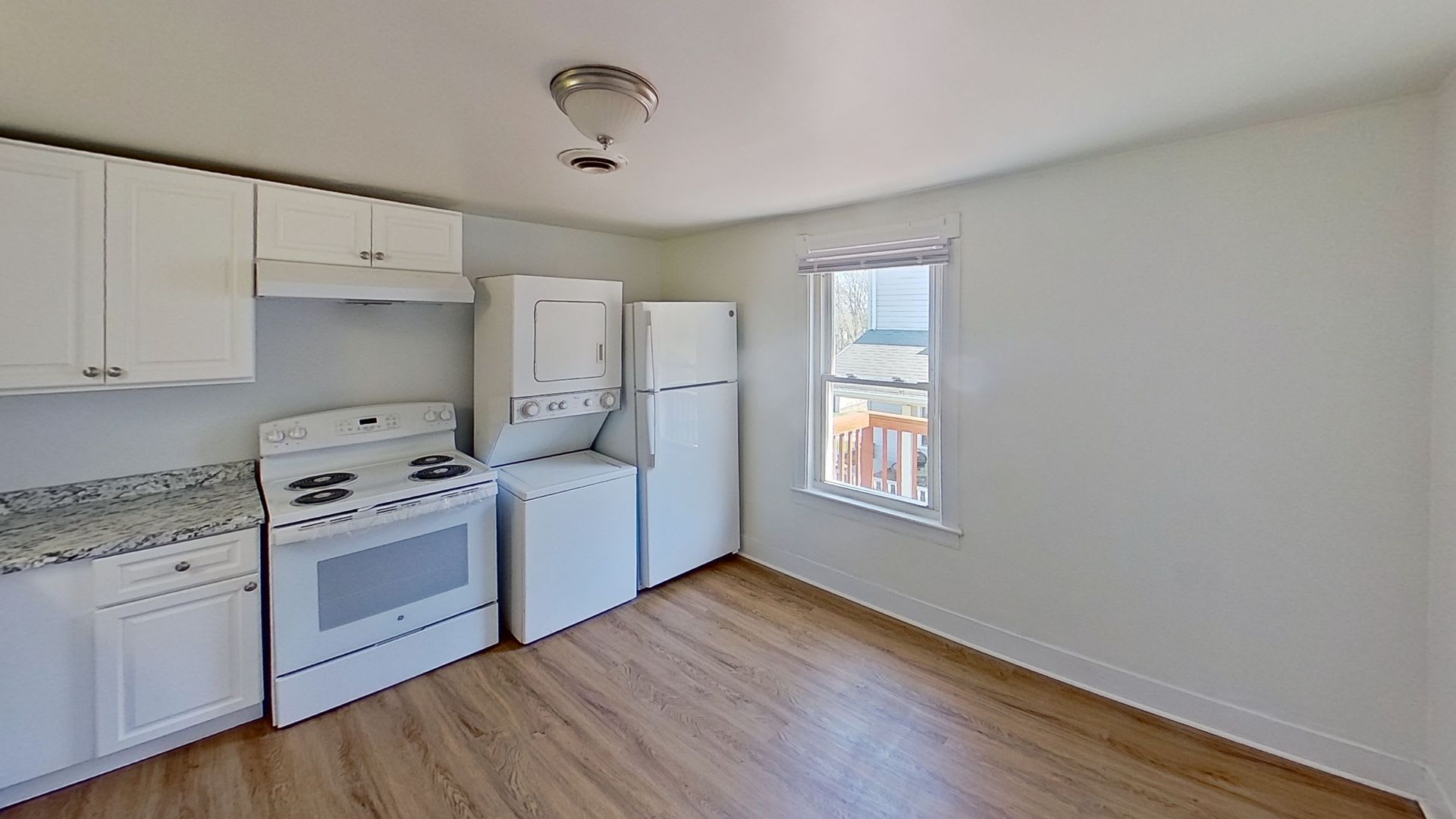 Spacious 2 Bedroom Apartment – photo 3
